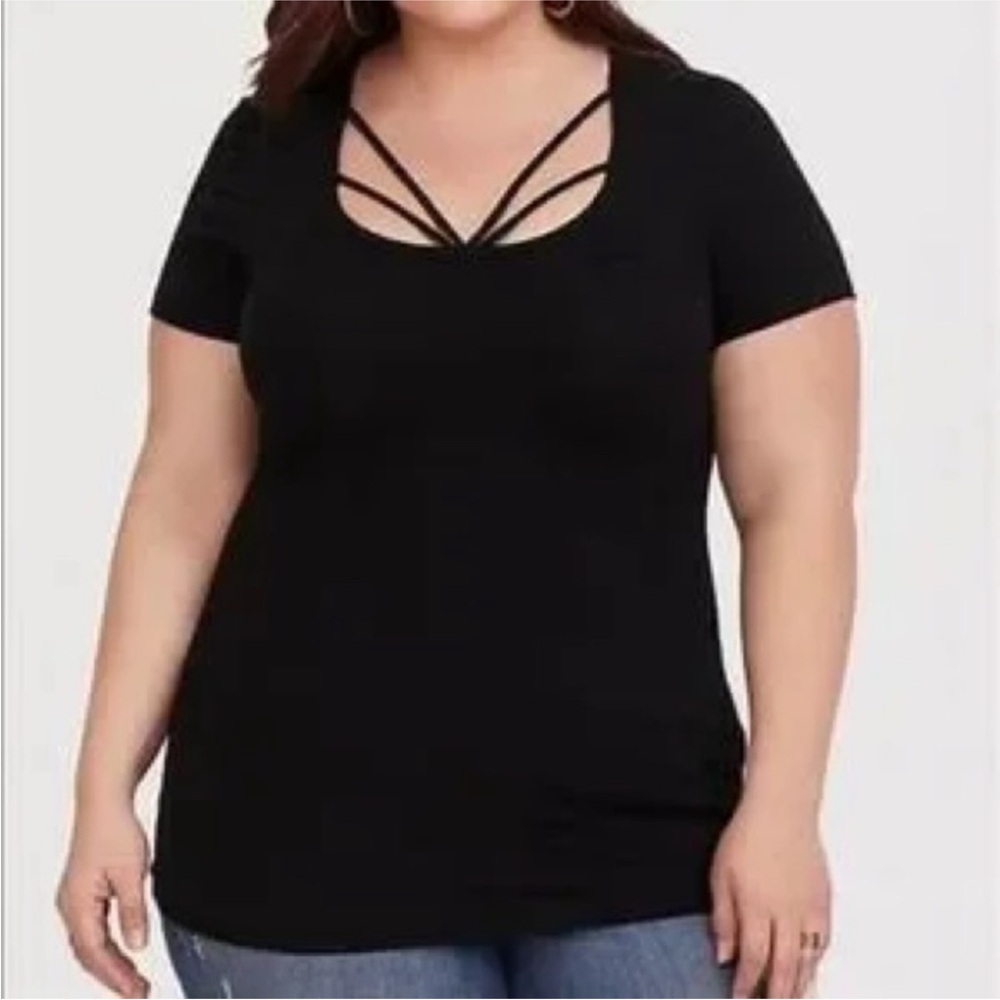 Torrid strappy foxy tee